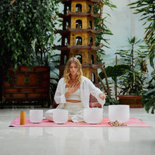 Ladda bilden i Gallerivisaren, Ljudläkande meditation med Sofie Kraft